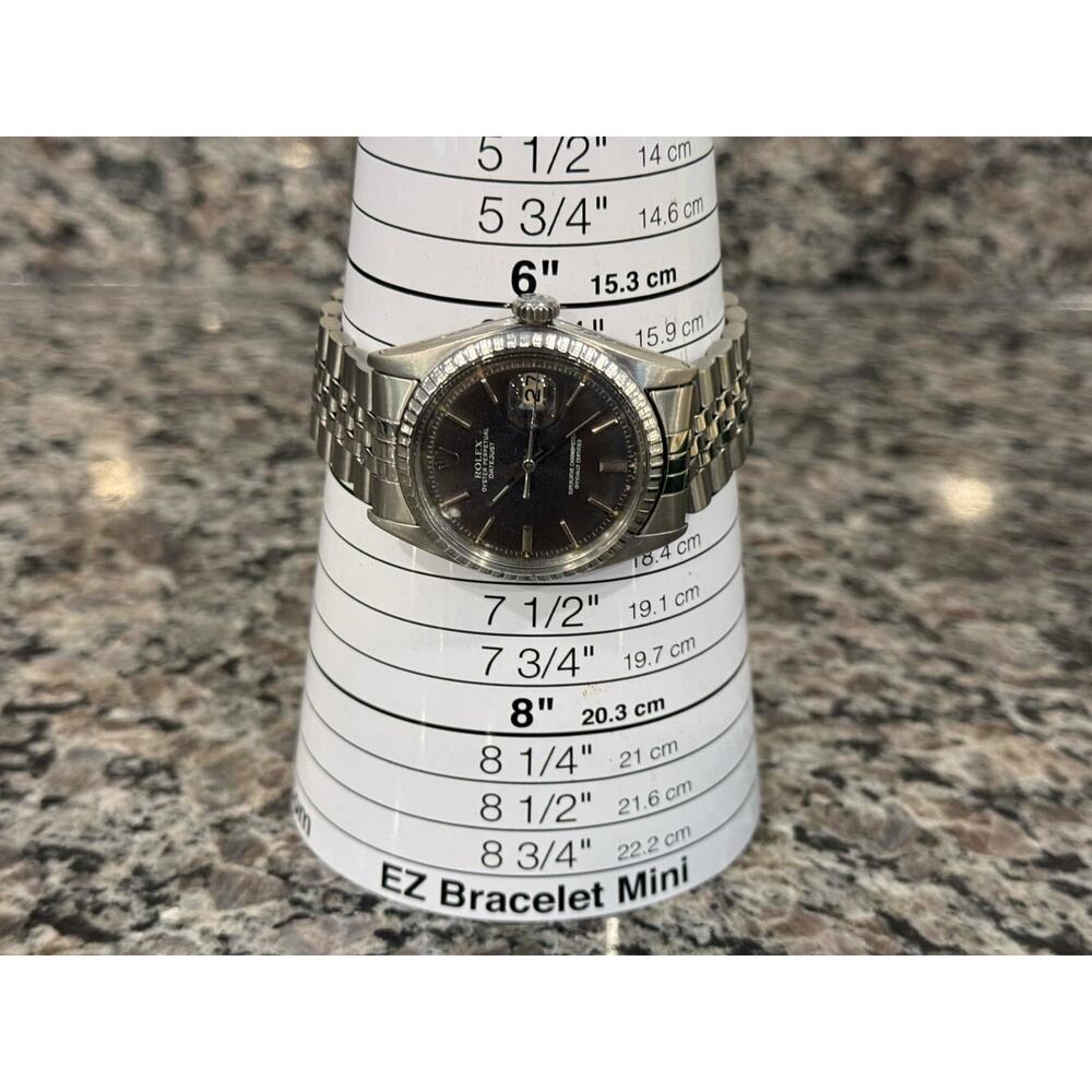 Rolex Datejust 36mm 1603 1988 Hashed Engine Turn Bezel Jubilee Band Blue Dial - Picture 9 of 11